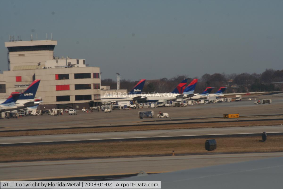 Hartsfield - Jackson Atlanta International Airport (ATL) - taxiing in to Atlanta