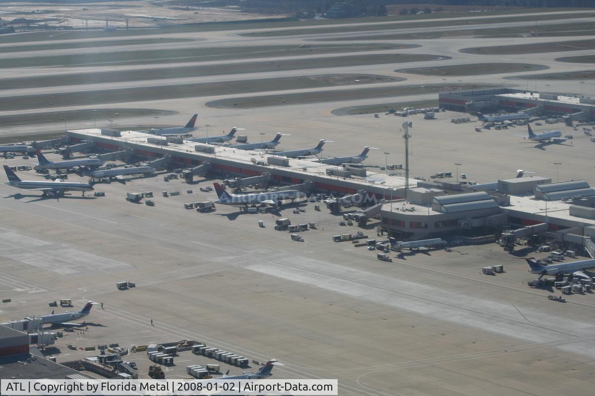 Hartsfield - Jackson Atlanta International Airport (ATL) - Terminal B at ATL