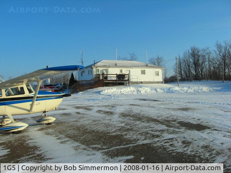 Medina Municipal Airport (1G5) - Nice winter day