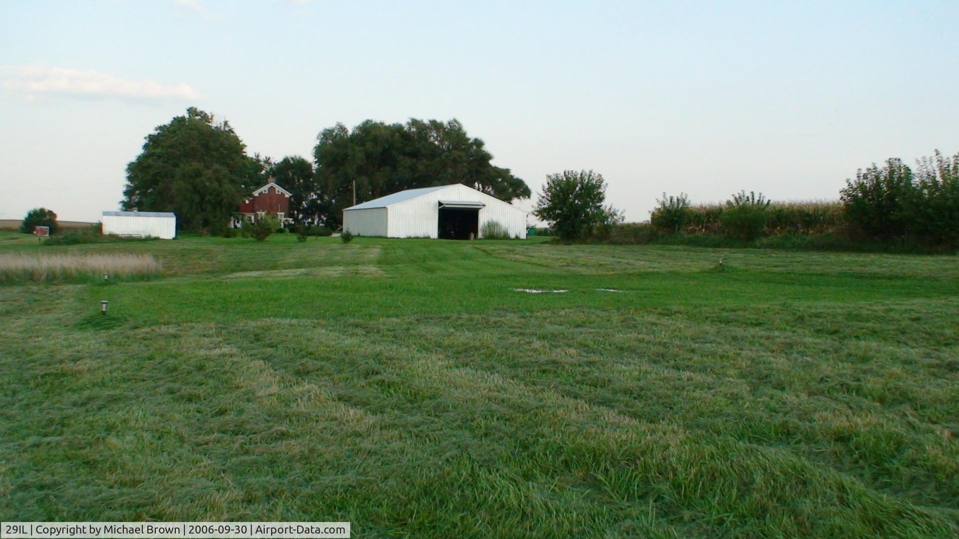 Brown Heliport (29IL) - Brown Heliport turf pad, just west of pad