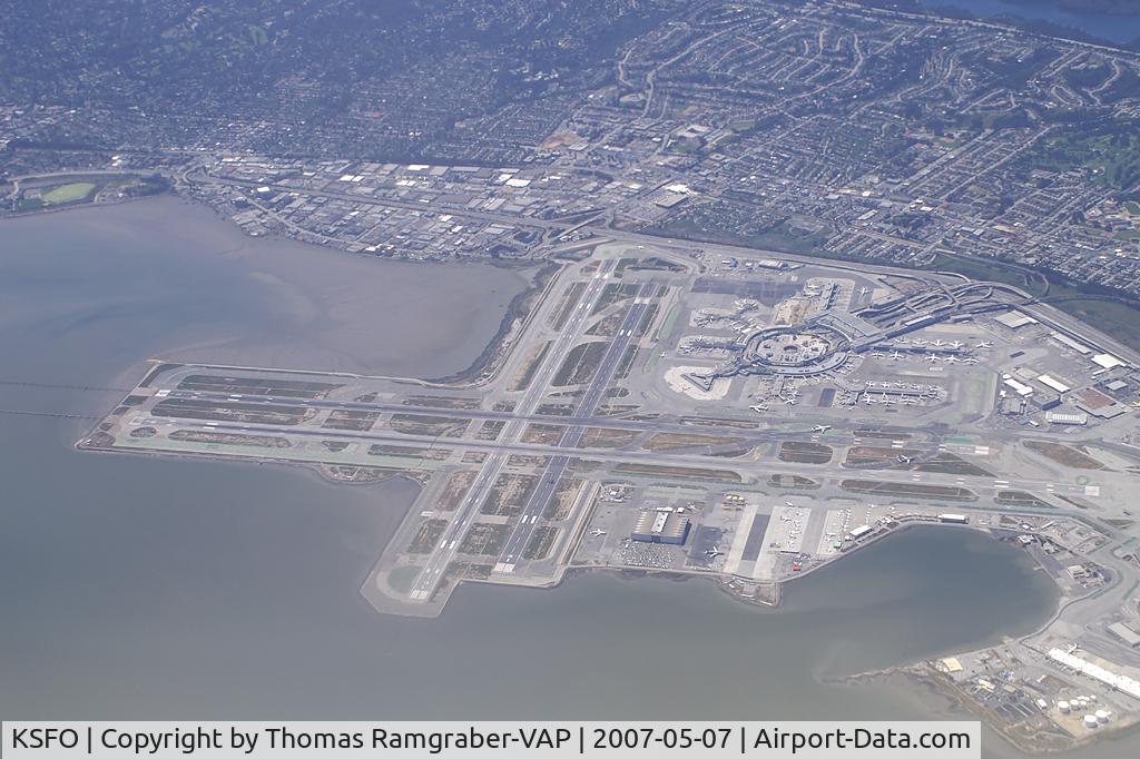 San Francisco International Airport (SFO) - airport overview SFO