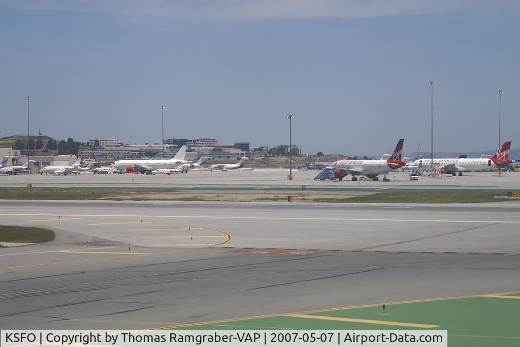 San Francisco International Airport (SFO) - airport overview SFO
