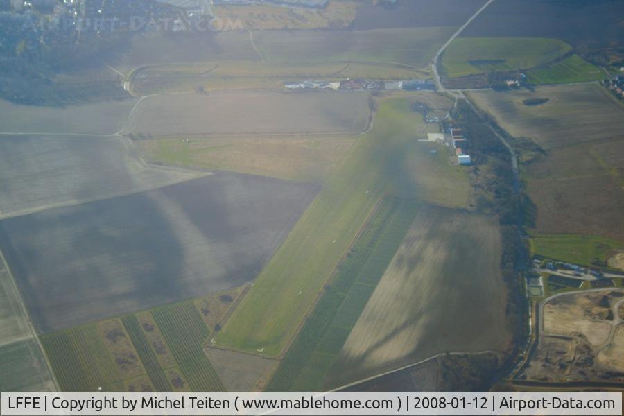 Enghien Moisselles Airport, Enghien France (LFFE) - Enghien-Moisselles aeroclub seen after take-off from CDG