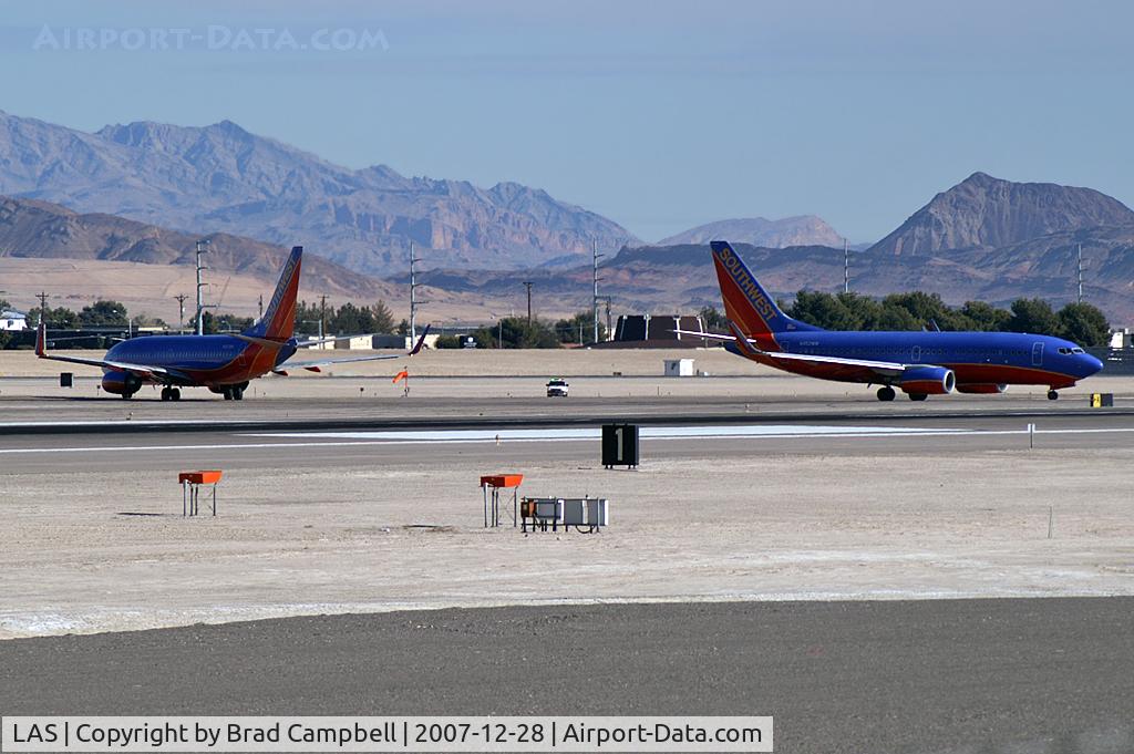 Harry Reid International Airport (LAS) - Slow down and pull to the right please...no, your other right!
