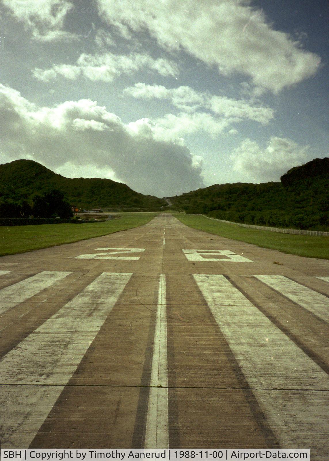 Gustaf III Airport, St. Jean, Saint Barthélemy Guadeloupe (SBH) - St Barthelemy, Approach end of Rwy 28.  Traffic never lands this direction due to hill and trade winds