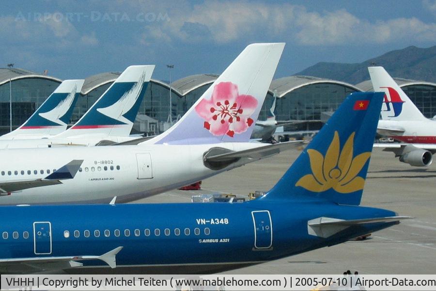 Hong Kong International Airport, Hong Kong Hong Kong (VHHH) - Asian airliners at Hong-Kong