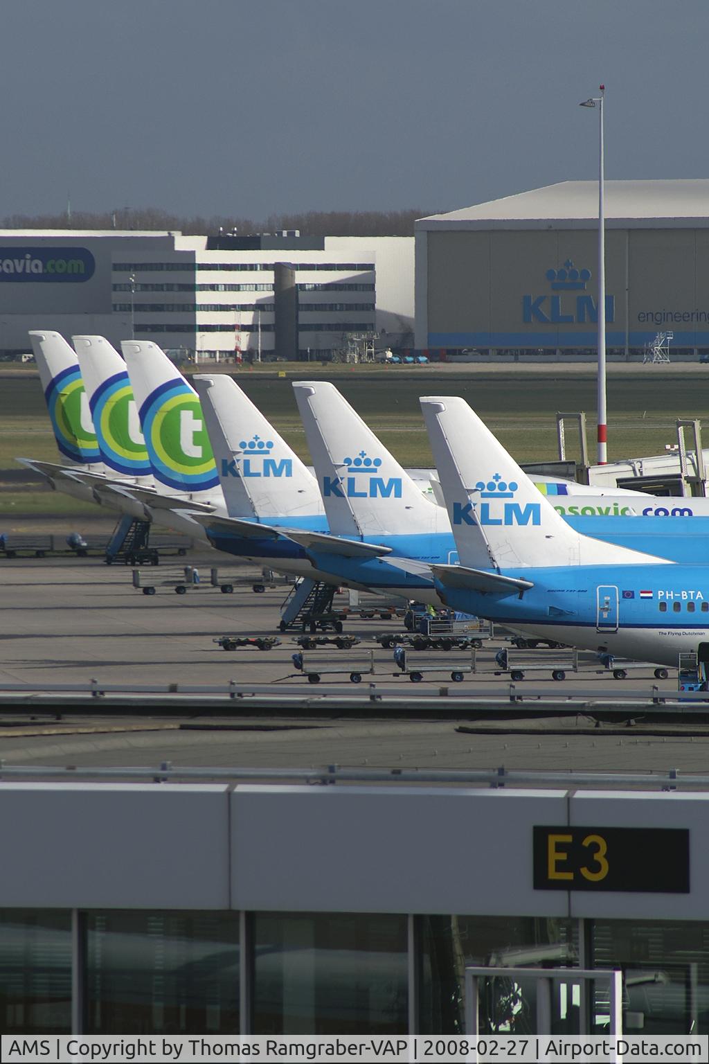 Amsterdam Schiphol Airport, Haarlemmermeer, near Amsterdam Netherlands (AMS) - airport overview AMS