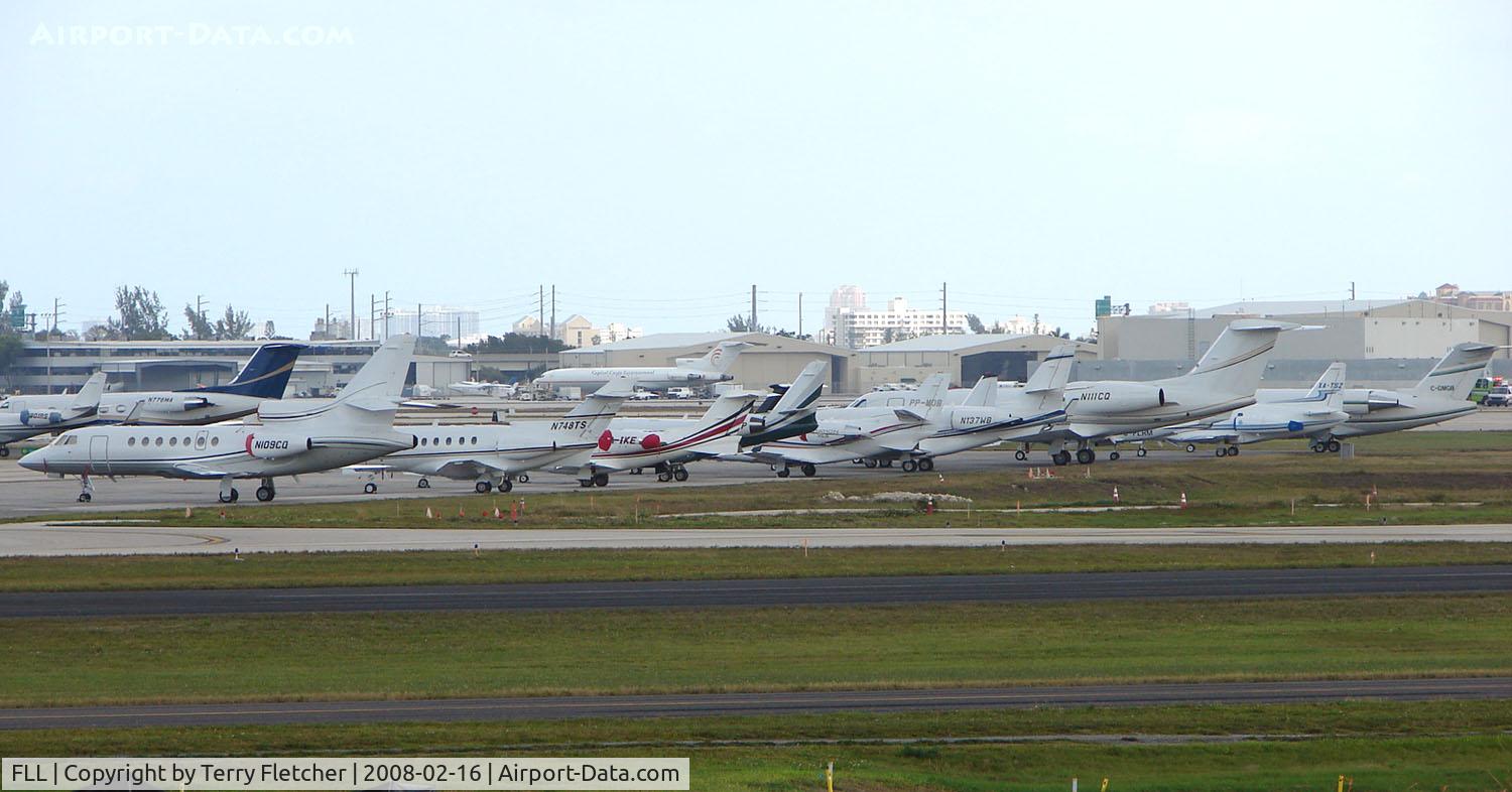 Fort Lauderdale/hollywood International Airport (FLL) - One of the FLL executive ramps during Miami Boat Show weekend