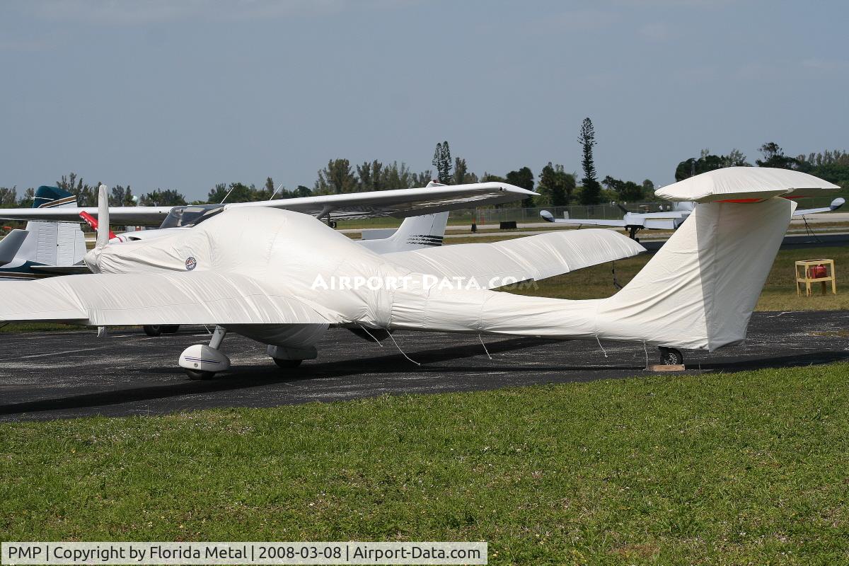 Pompano Beach Airpark Airport (PMP) - Light plane at Pompano Beach