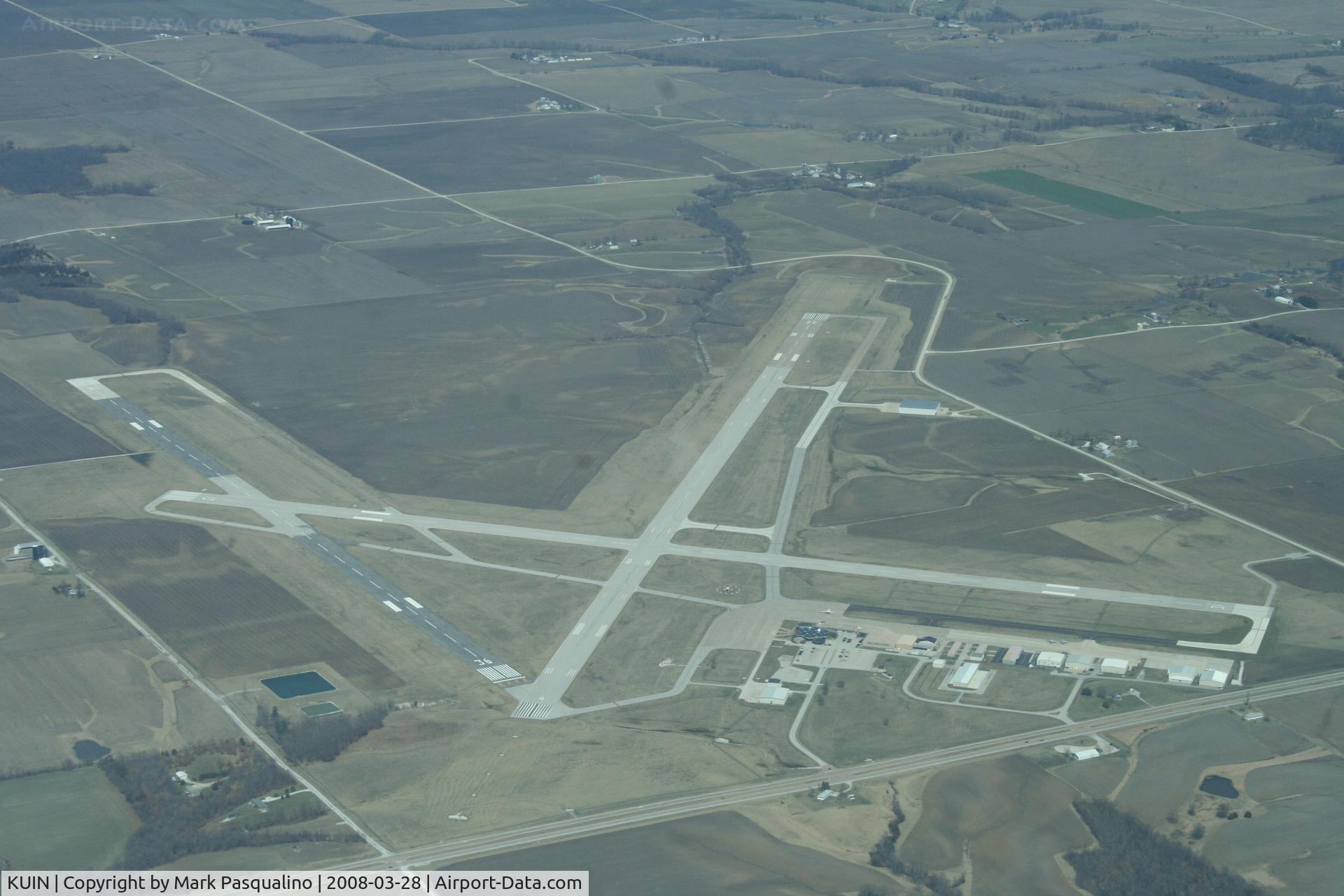 Quincy Rgnl-baldwin Field Airport (UIN) - Quincy, IL