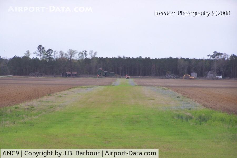 Moss Hill Airport (6NC9) - N/A