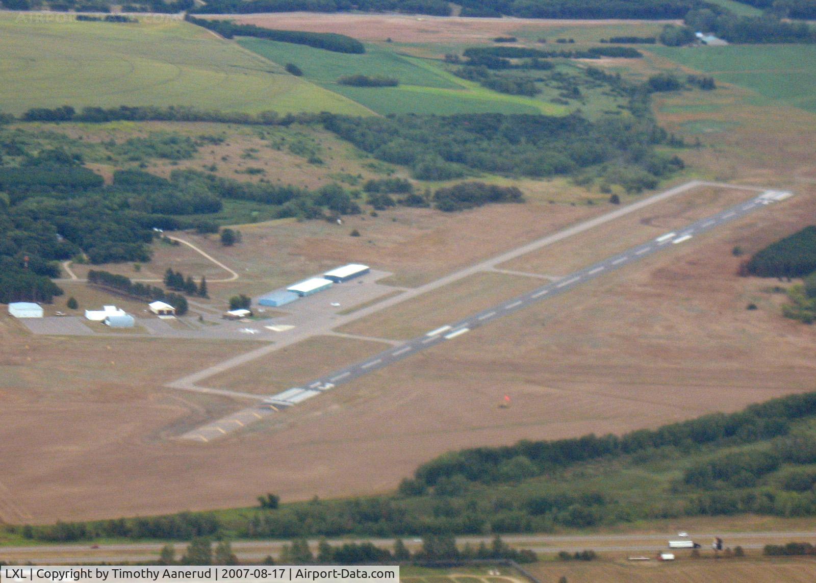 Little Falls/morrison County-lindbergh Fld Airport (LXL) - looking to the east