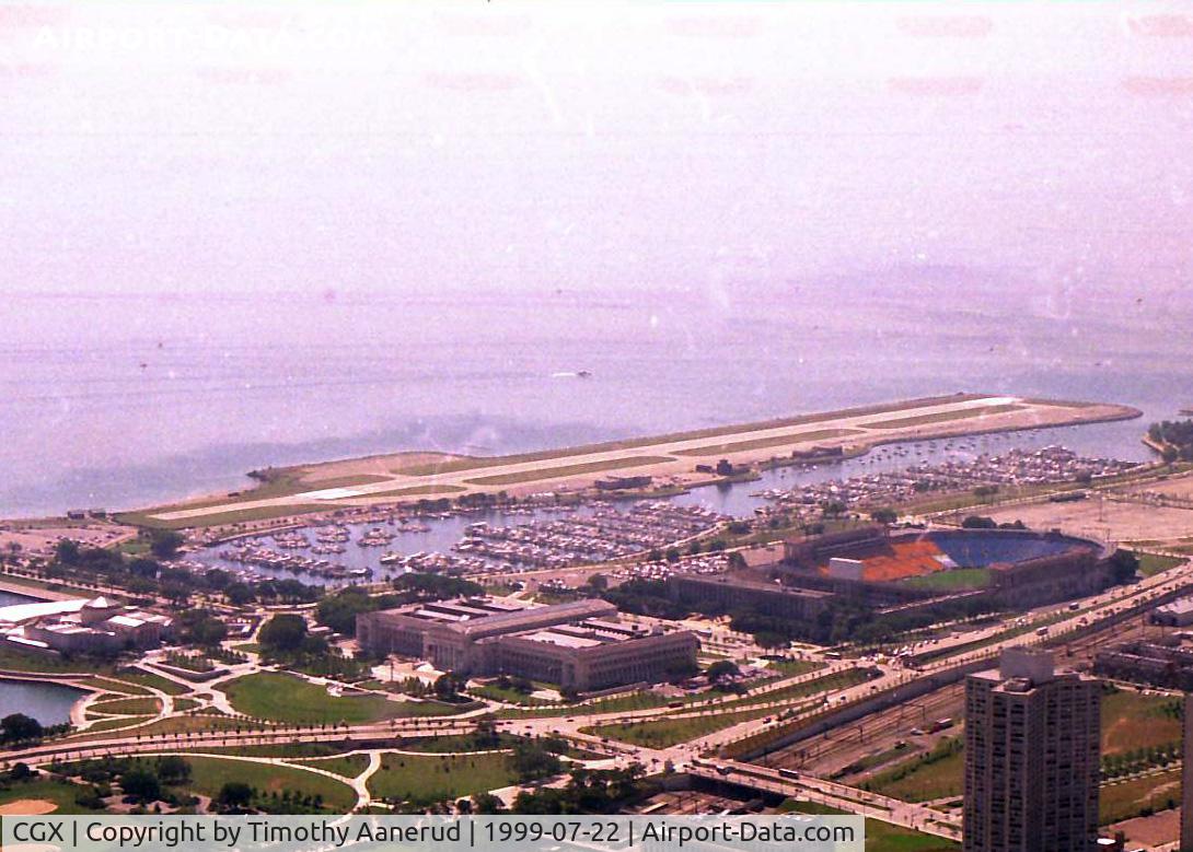 CGX Airport - Meigs Field as seen from the Sears Tower, before Chicago's Mayor Daley illegally demolished and closed the airport on 2003-03-30