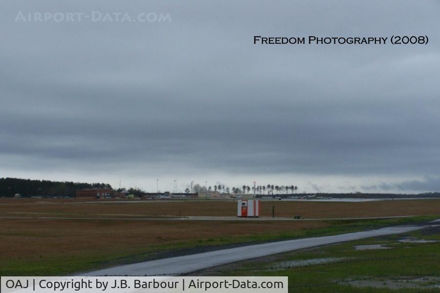 Albert J Ellis Airport (OAJ) - Nice commuter airport.  The rain was keeping a lot of traffic on delay's