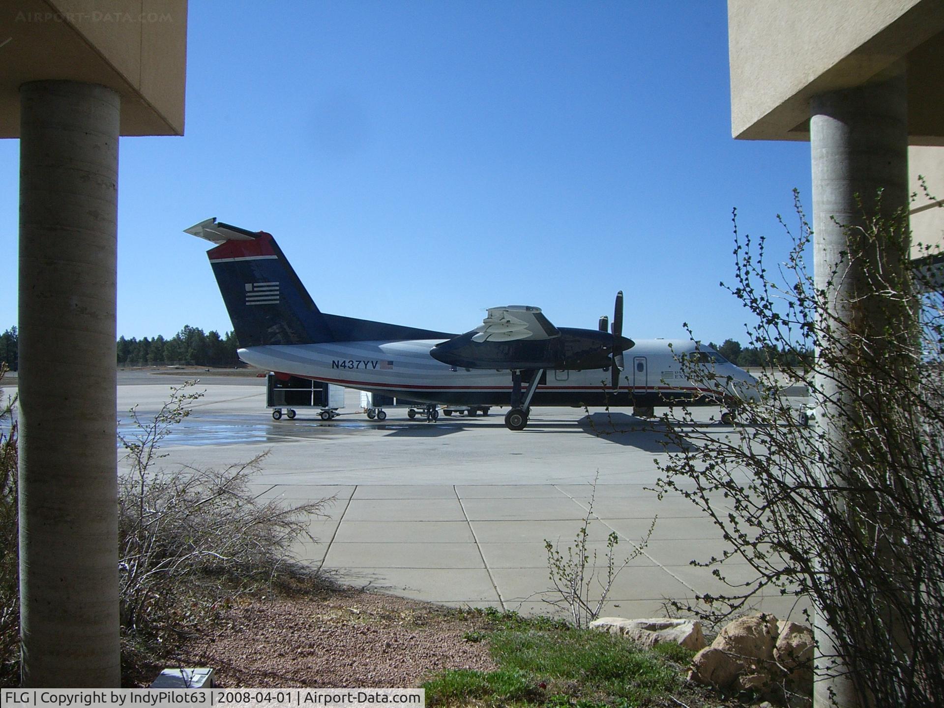 Flagstaff Pulliam Airport (FLG) - Flagstaff Tarmac