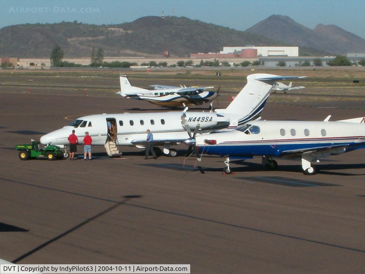 Phoenix Deer Valley Airport (DVT) - Numerous business aircraft at Deer Valley
