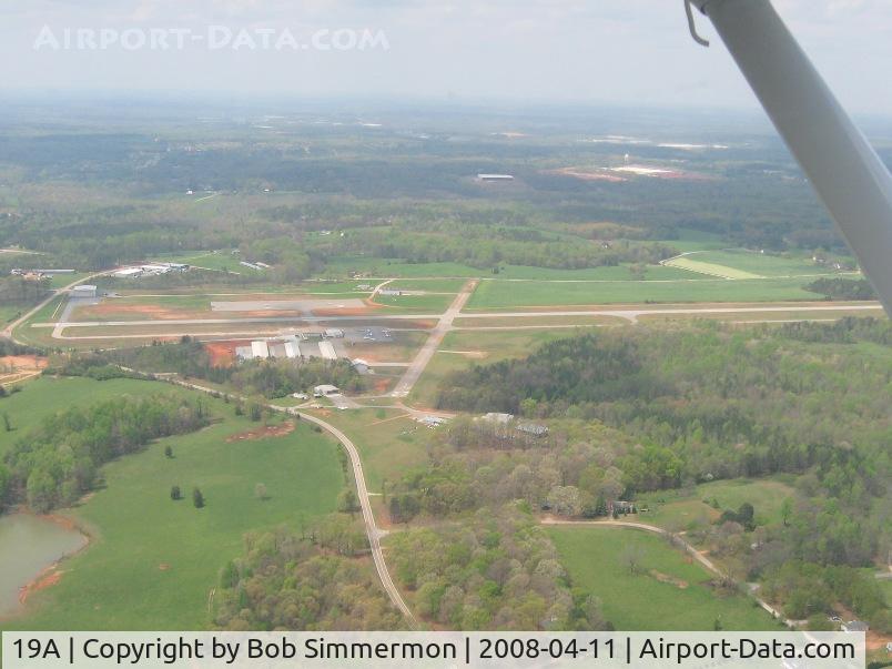 Jackson County Airport (19A) - Downwind for runway 16