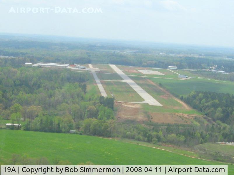 Jackson County Airport (19A) - Base leg runway 16