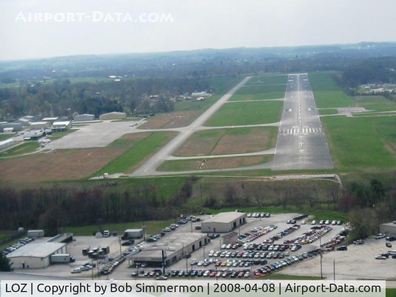 London-corbin Arpt-magee Fld Airport (LOZ) - Final approach - 24