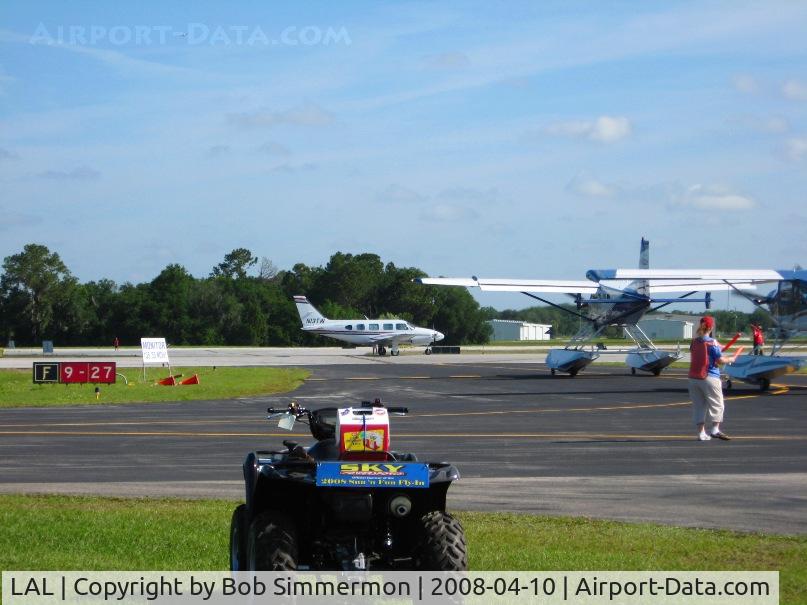 Lakeland Linder Regional Airport (LAL) - Sequencing planes for departure on 9R at Sun N Fun 2008