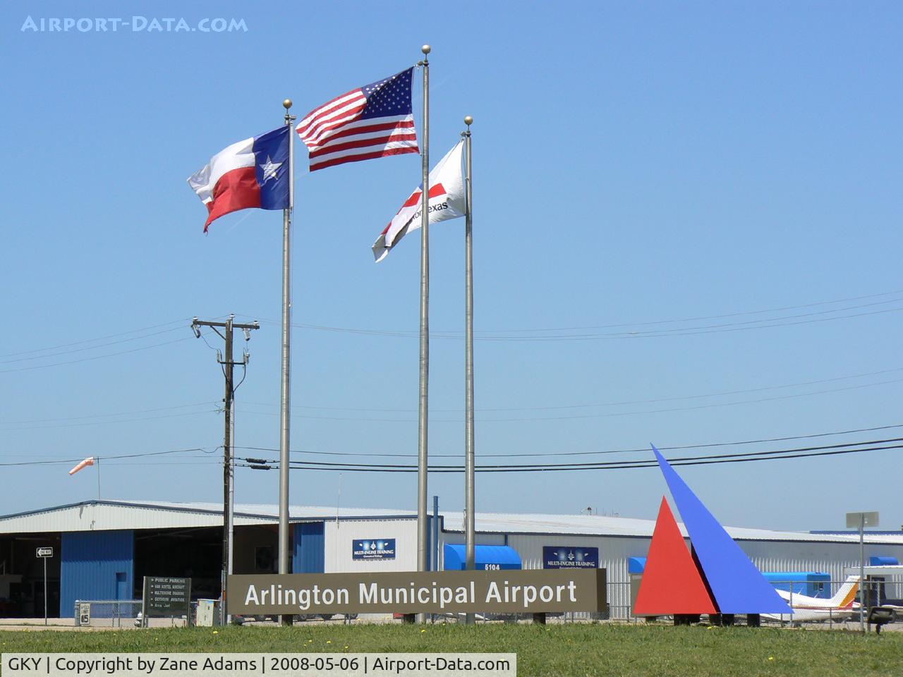 Arlington Municipal Airport (GKY) - Arlington Municipal