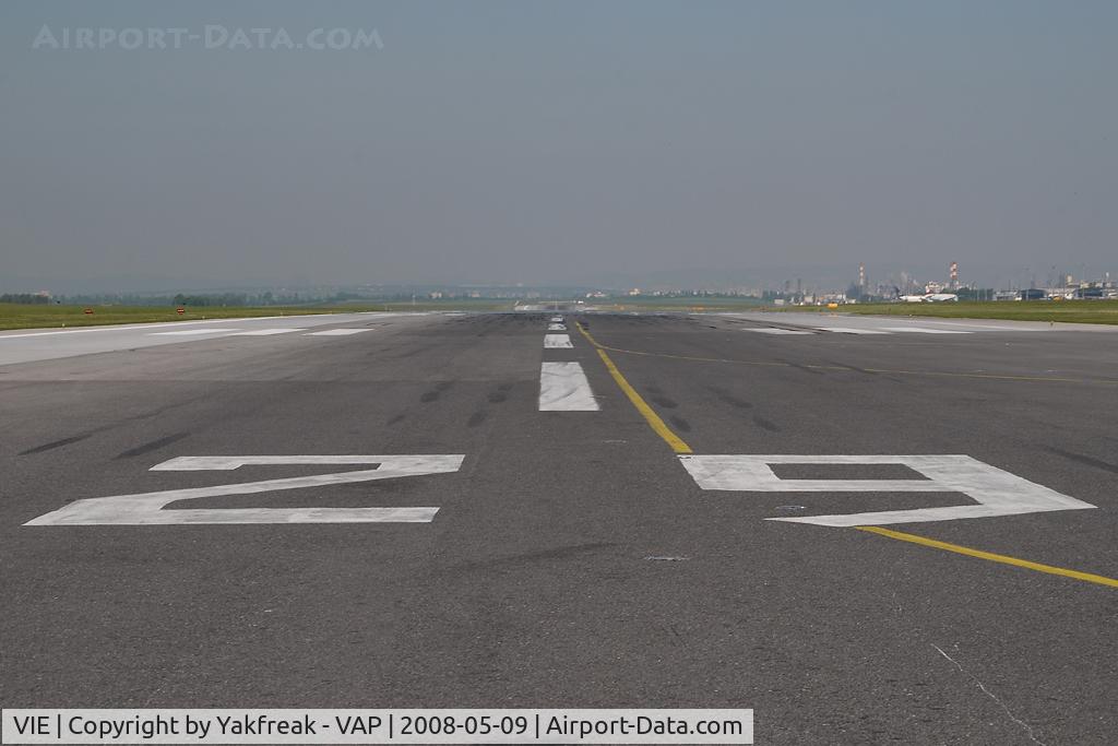 Vienna International Airport, Vienna Austria (VIE) - RWY 29