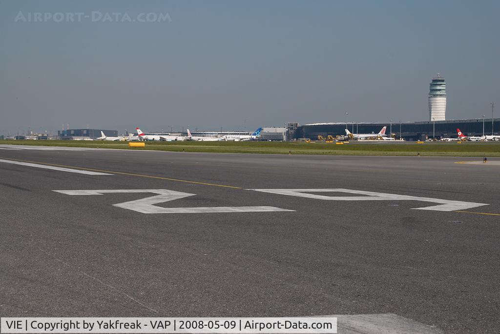 Vienna International Airport, Vienna Austria (VIE) - RWY 29