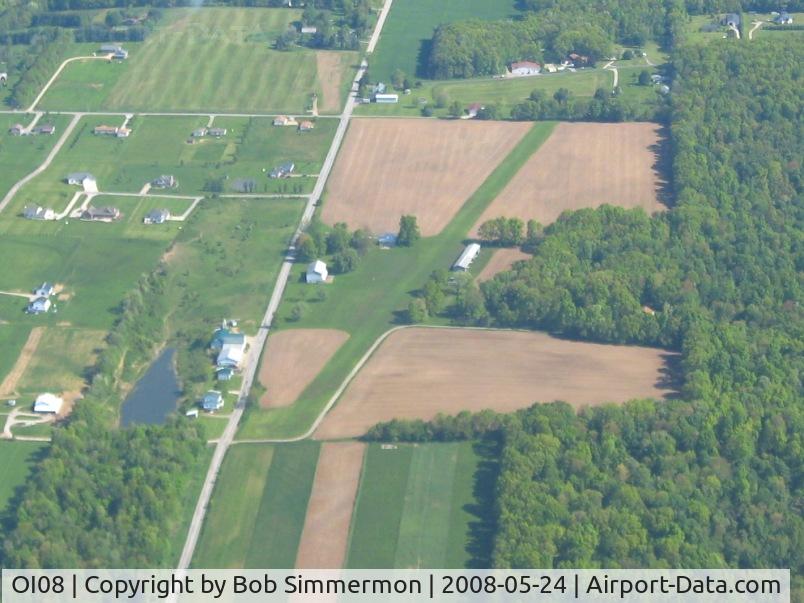 Davies Air Fld Airport (OI08) - Looking north near Wooster, Ohio