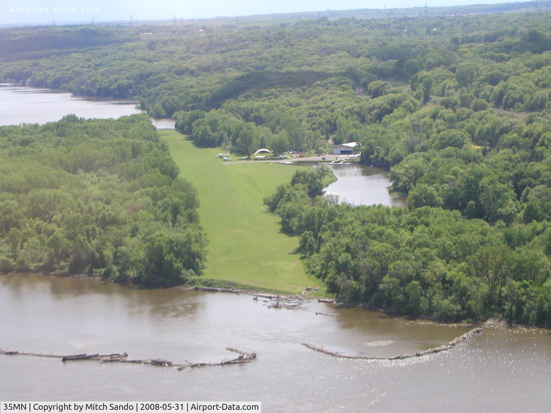 Wipline Airport (35MN) - Wipline Airport and Seaplane Base in Inver Grove Heights, MN.