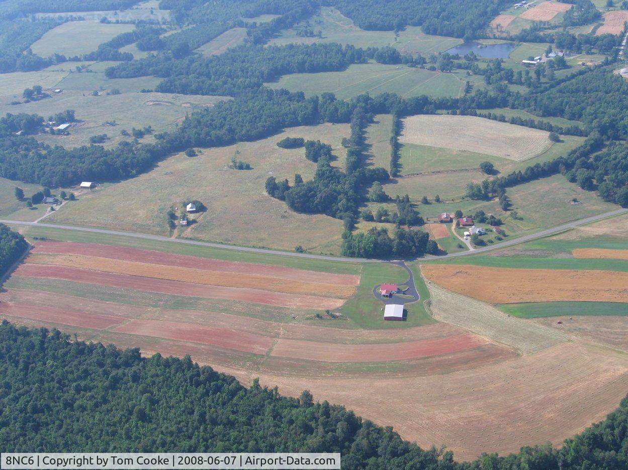 Brooks Field Airport (8NC6) - Brooks (Pvt) grass runway adjacent to road