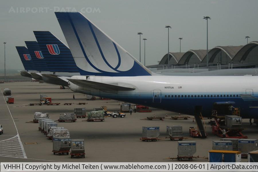 Hong Kong International Airport, Hong Kong Hong Kong (VHHH) - United Airlines 747s at Hong kong