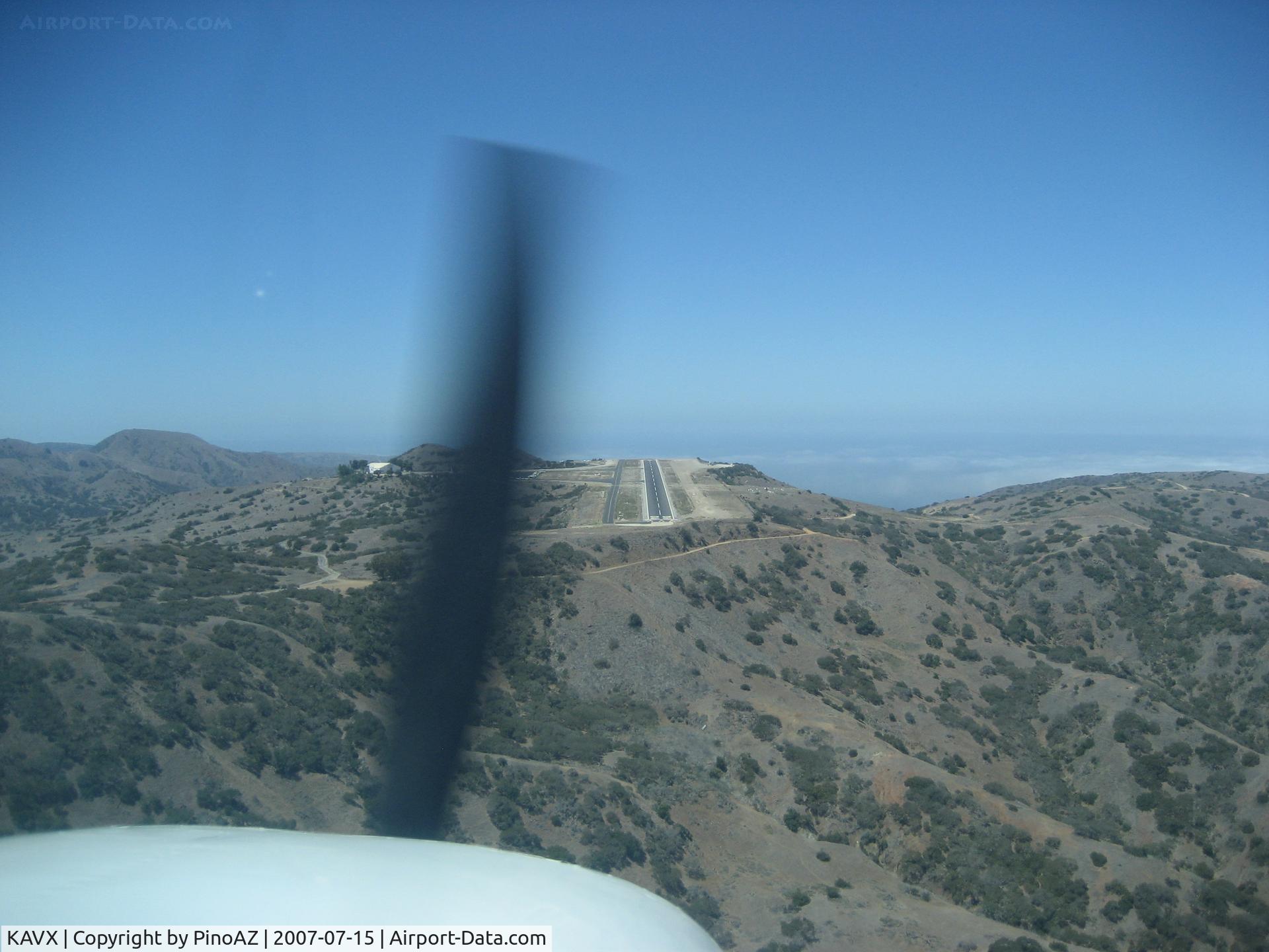 Catalina Airport (AVX) - Landing in Catalina Island