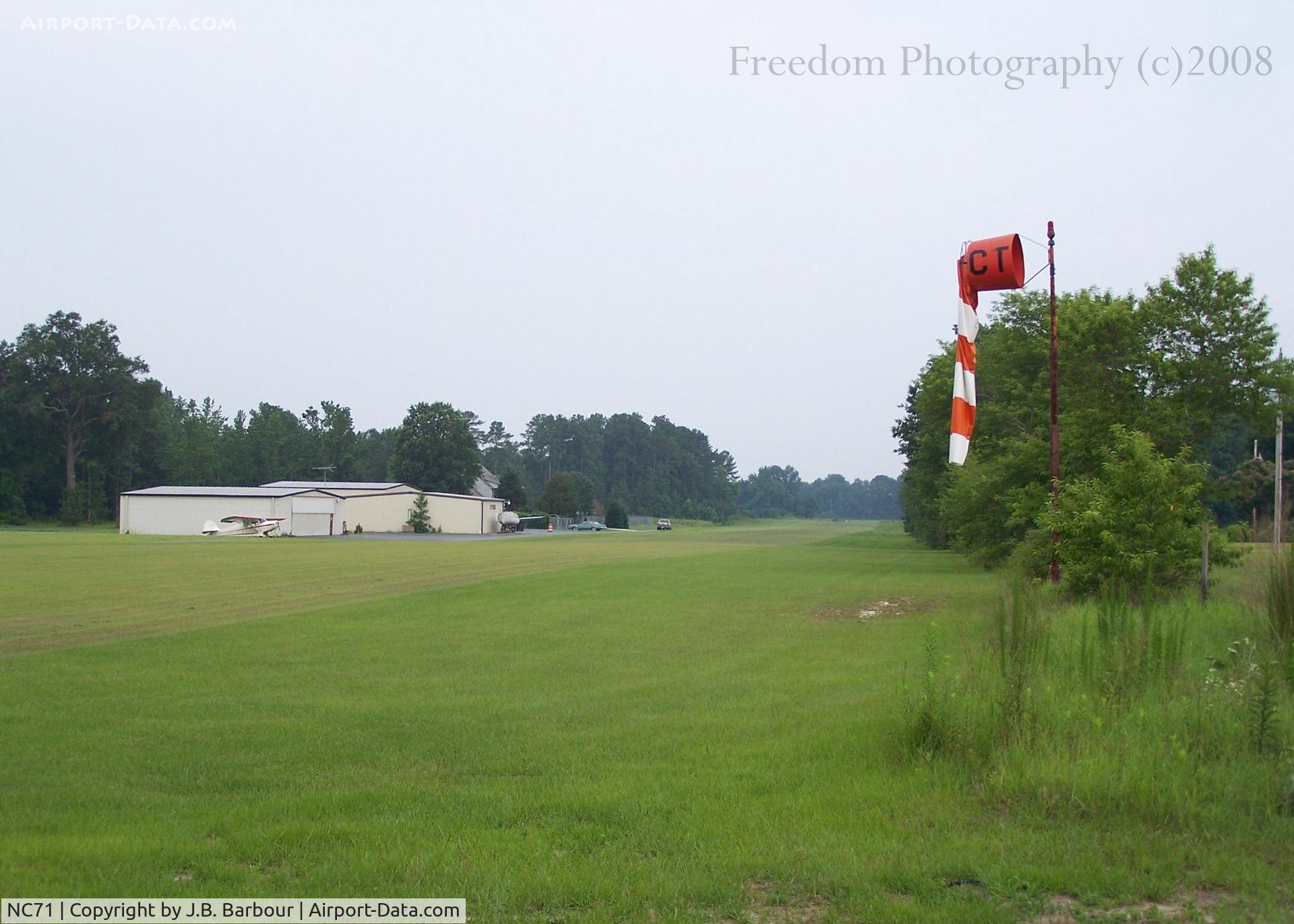 E T Field Airport (NC71) - N/A