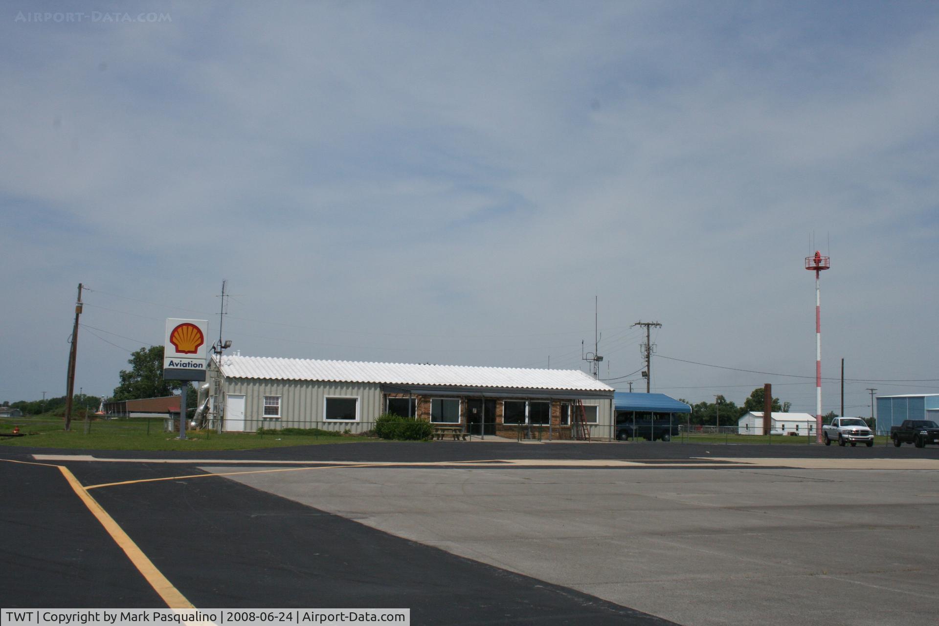 Sturgis Municipal Airport (TWT) - Executive Terminal