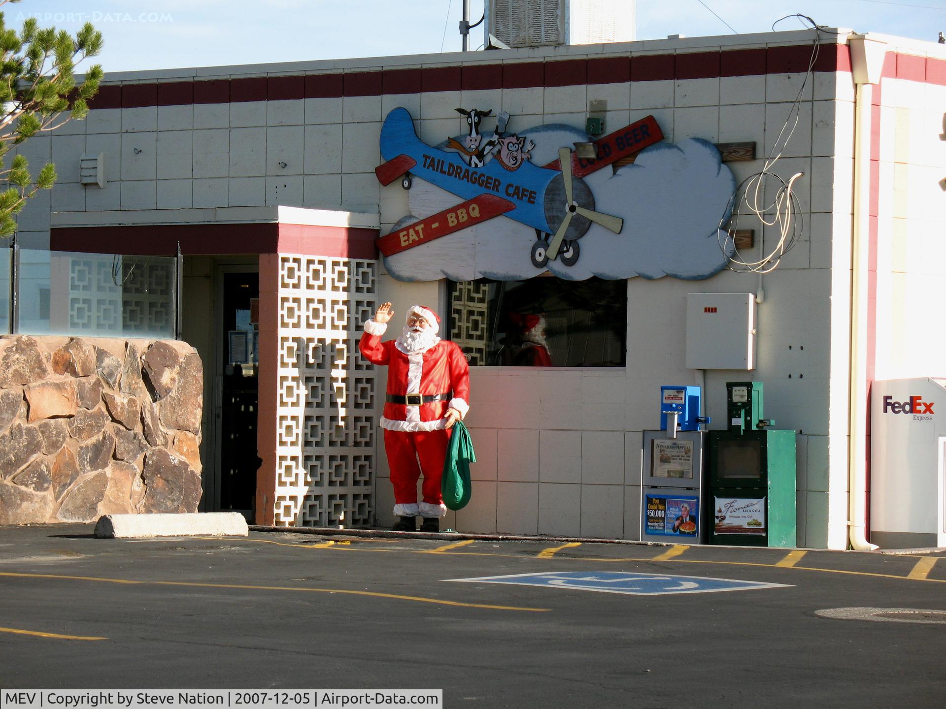 Minden-tahoe Airport (MEV) - Santa Claus outside the Cafe @ Minden, NV