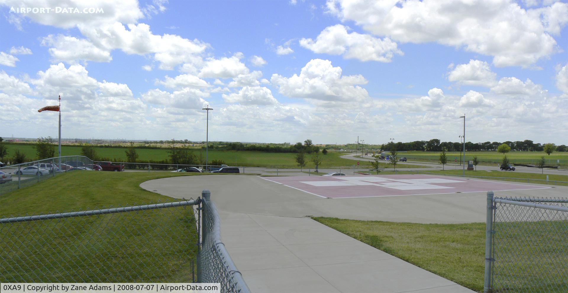 Methodist Mansfield Medical Center Heliport (0XA9) - The new Mansfield Methodist Hospital pad (Photo Merge)