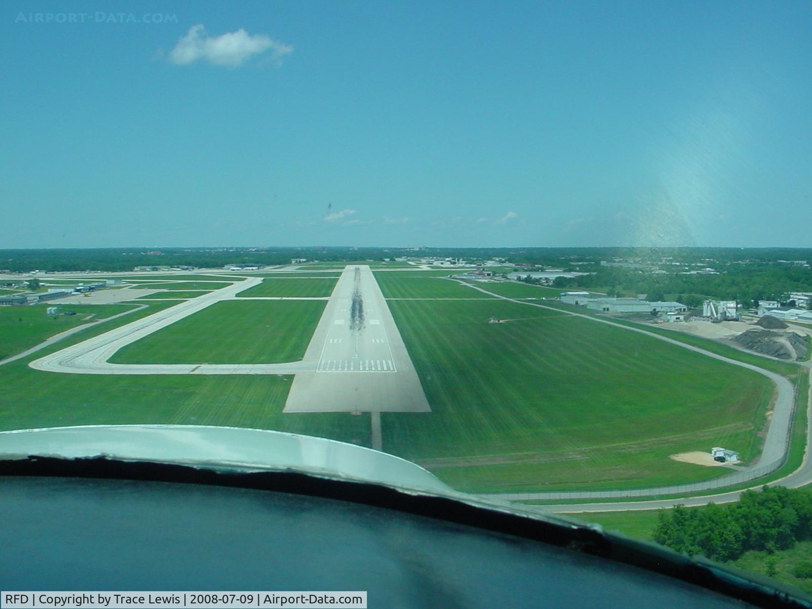 Chicago/rockford International Airport (RFD) - On final runway 1