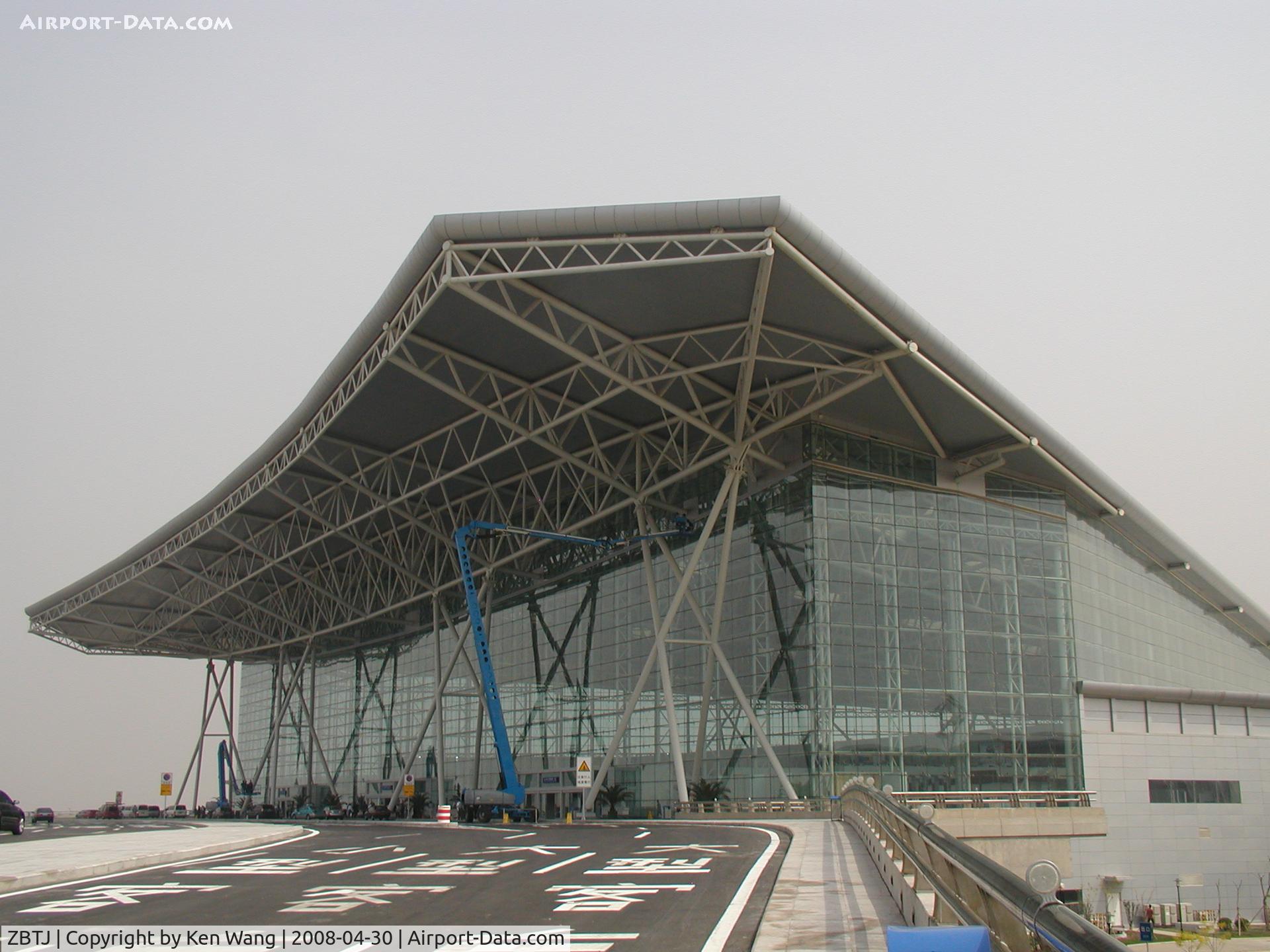 Tianjin Binhai International Airport, Tianjin China (ZBTJ) - Brand new terminal at Tianjin Binhai International. Photo taken 2 days after it's grand opening.