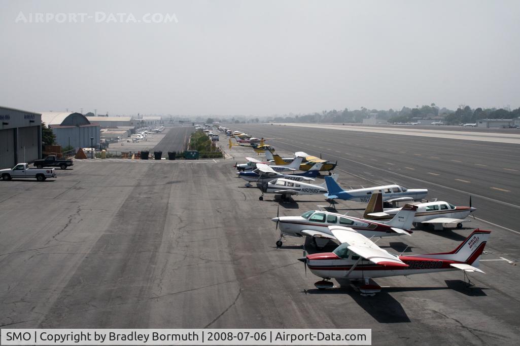 Santa Monica Municipal Airport (SMO) - A great day to take pictures.