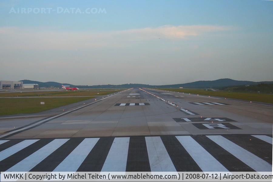 Kuala Lumpur International Airport, Sepang, Selangor Malaysia (WMKK) - In a 777 from Singapore Airlines aligning on runway 14R / 32L for take-off and a very short flight to Singapore-Changi