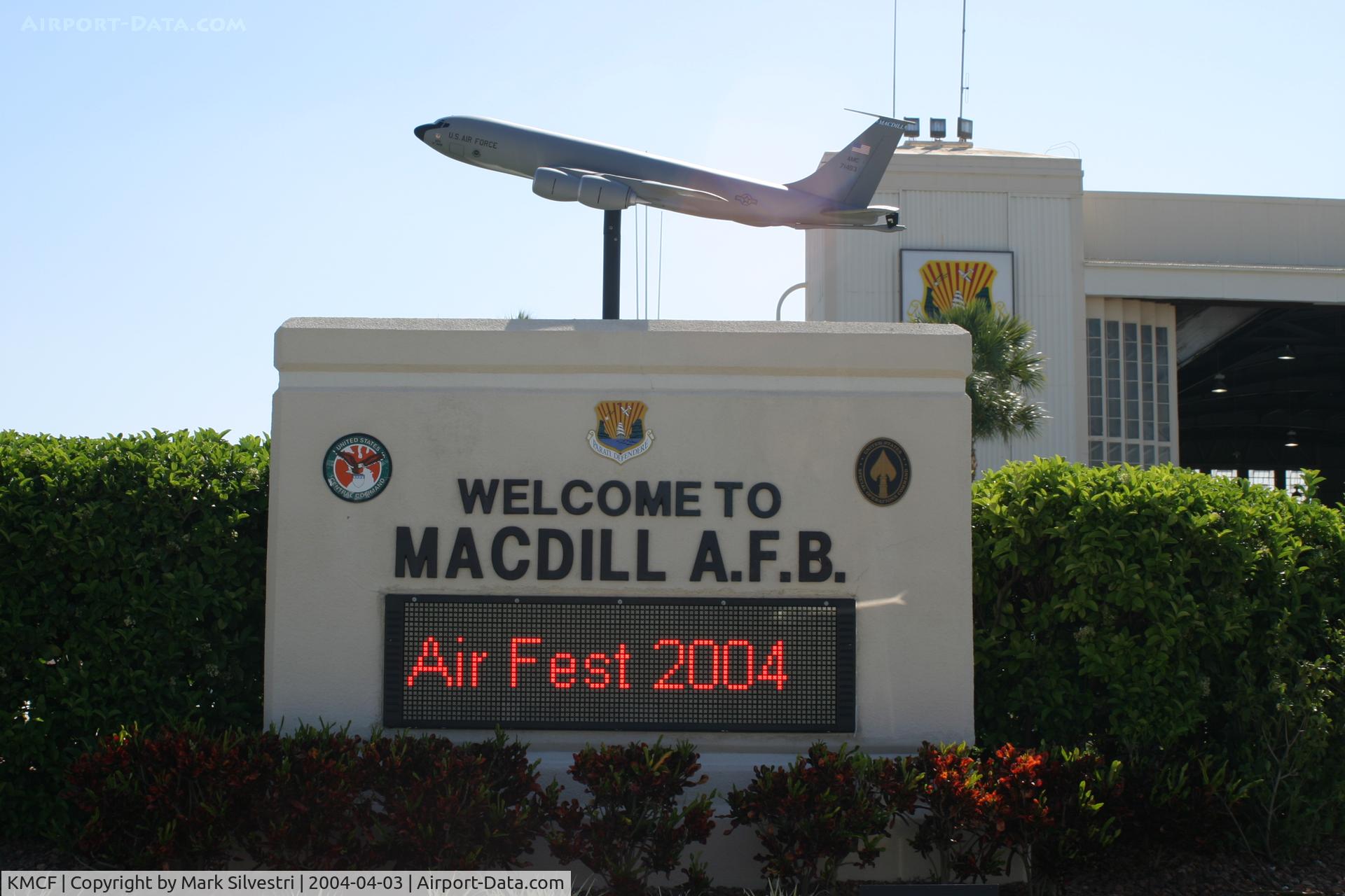Mac Dill Afb Airport (MCF) - Airfest 2004