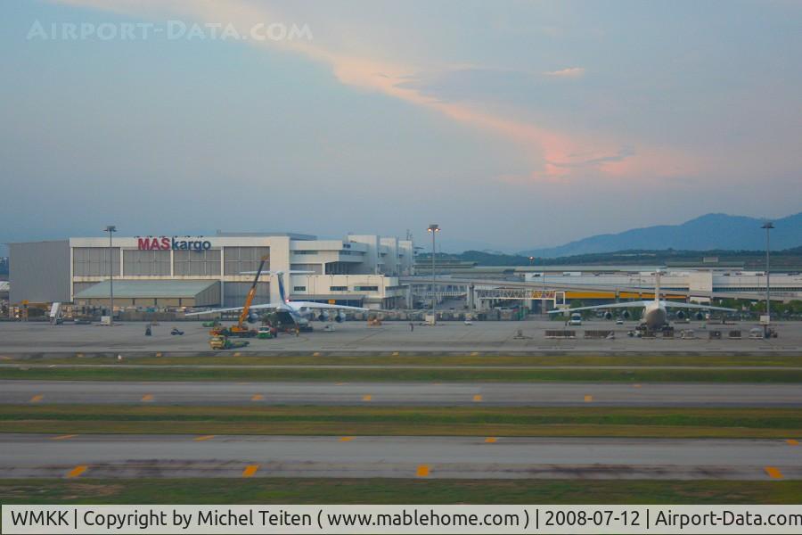 Kuala Lumpur International Airport, Sepang, Selangor Malaysia (WMKK) - Cargo Center with two Il-76