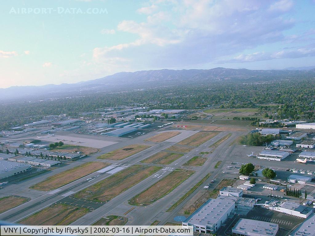 Van Nuys Airport (VNY) - Crossing the runways on a Stagg arrival in to KVNY