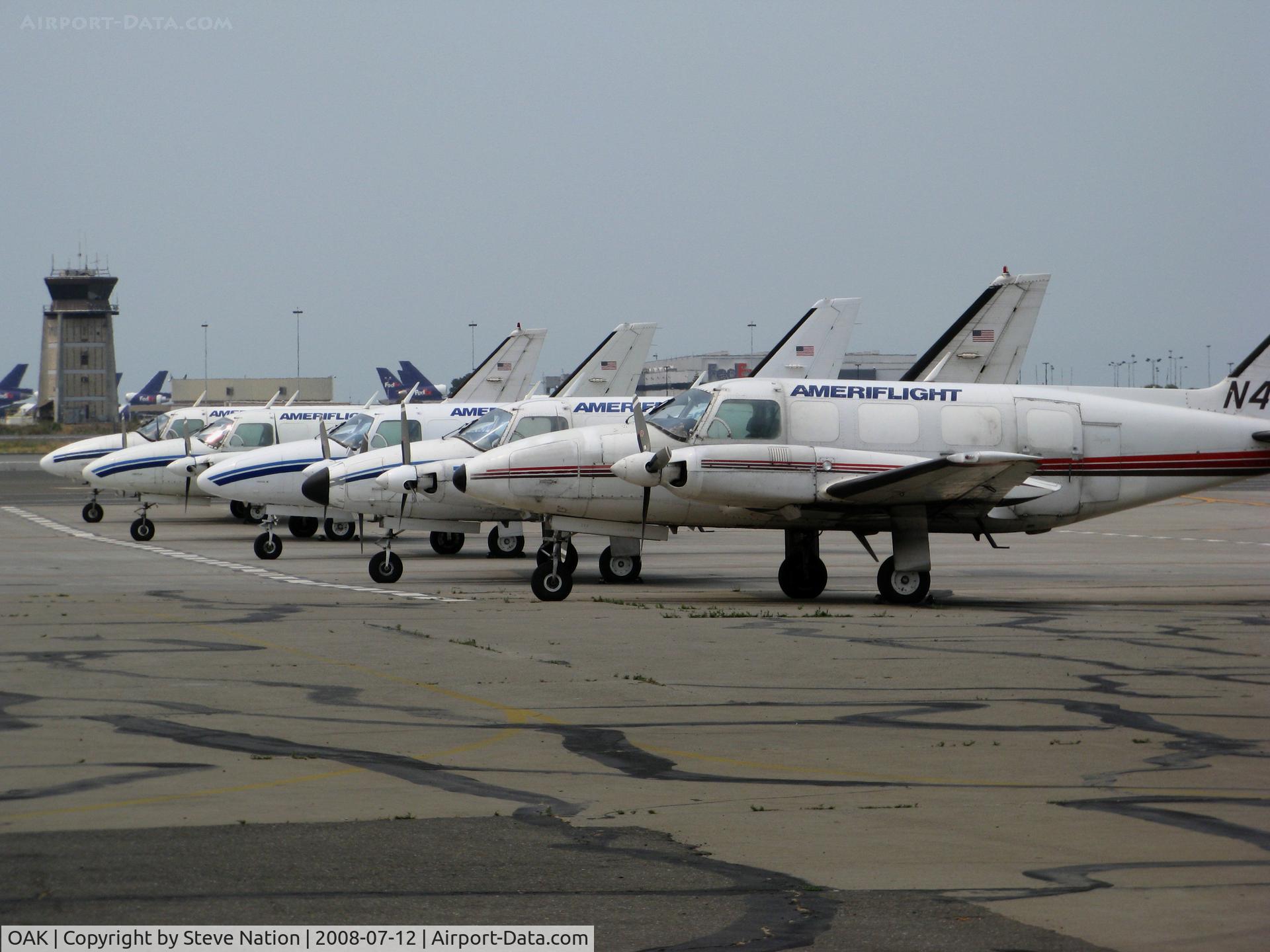 Metropolitan Oakland International Airport (OAK) - Small package carrier Ameriflight Navajos on a 