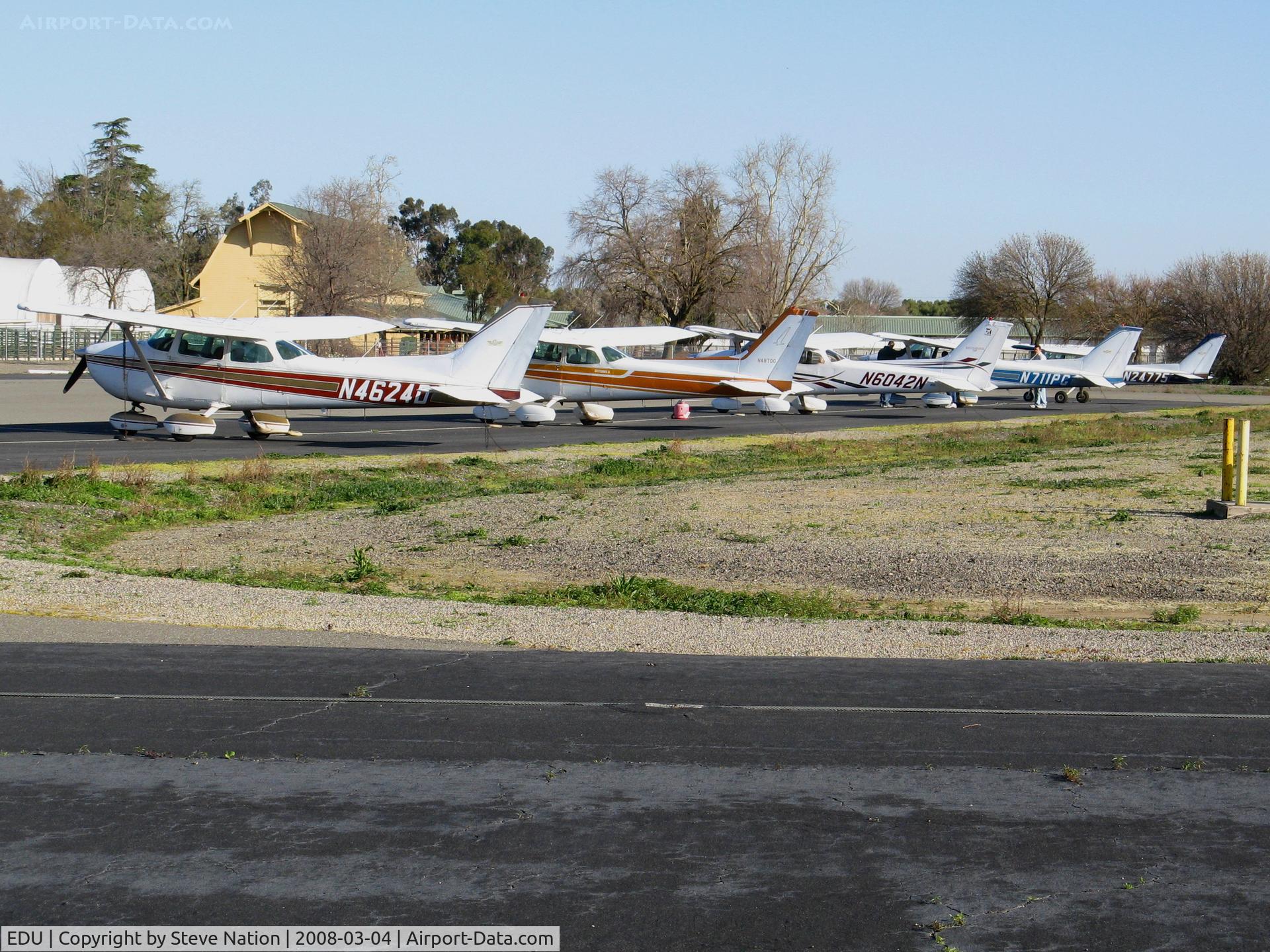 University Airport (EDU) - Cal Aggie Flyers (Aero Club) Cessnas @ University Airport (formerly 2Q6) at Davis, CA