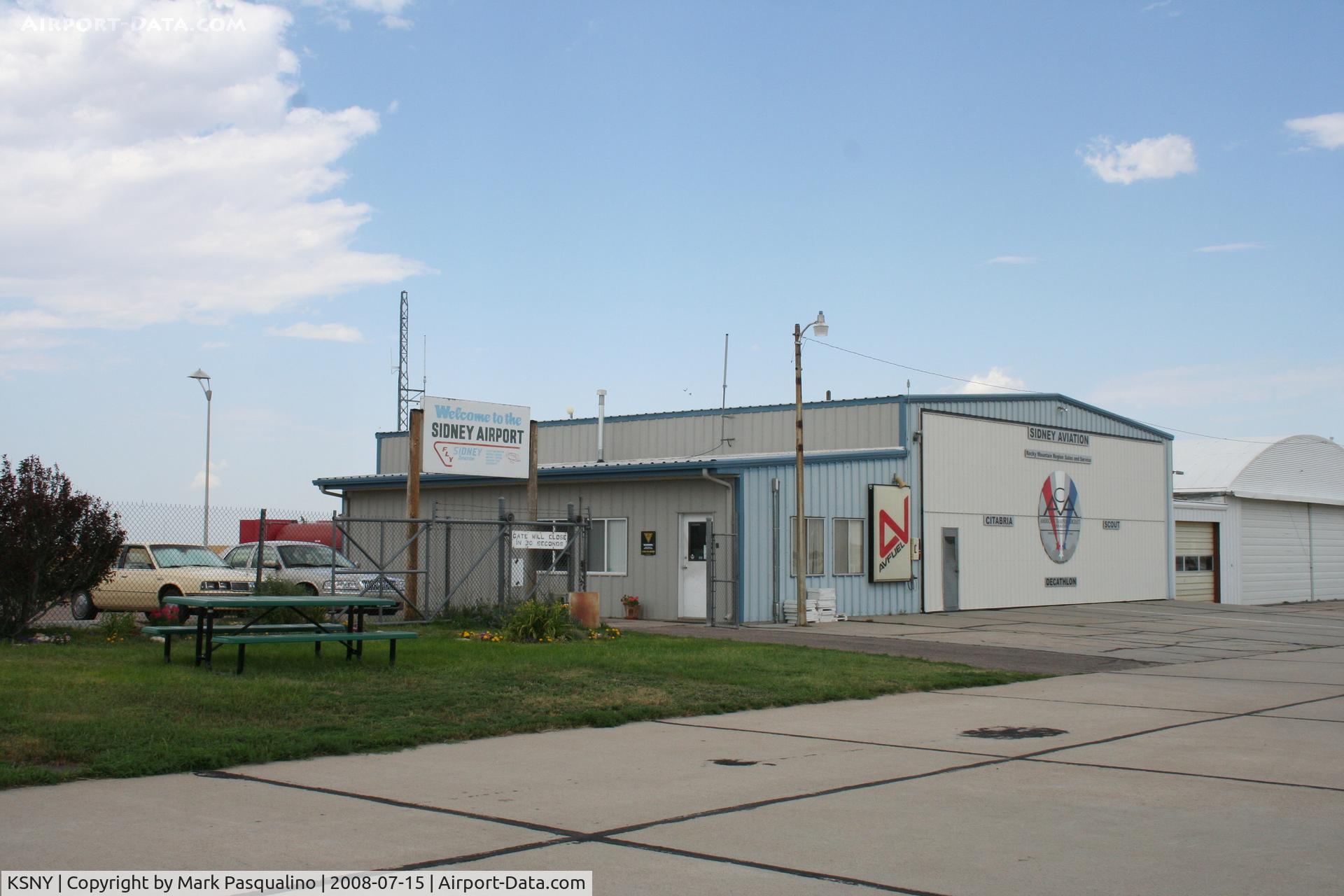 Sidney Muni/lloyd W. Carr Field Airport (SNY) - Executive Terminal