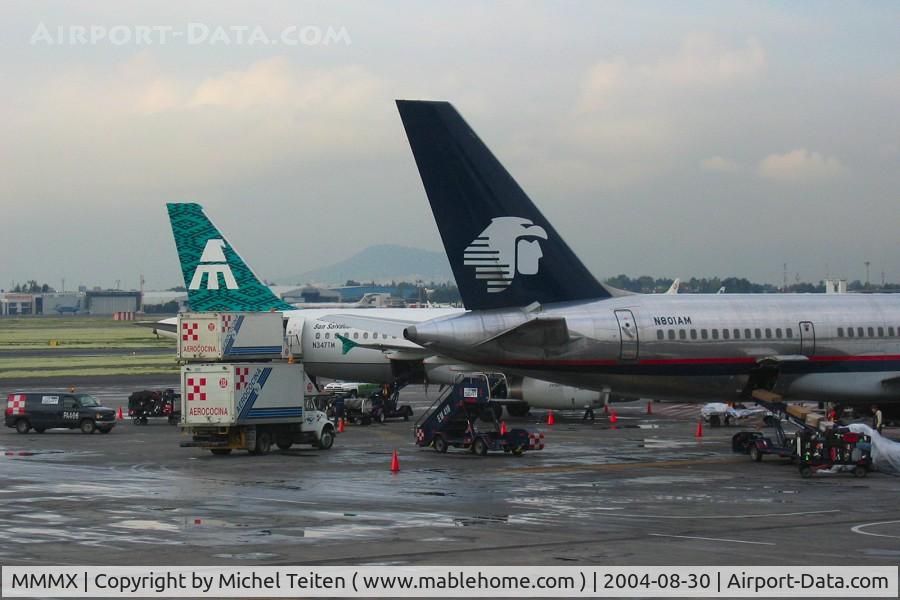 Lic. Benito Juárez International Airport, Mexico City, Distrito Federal Mexico (MMMX) - Aeromexico and Mexicana  