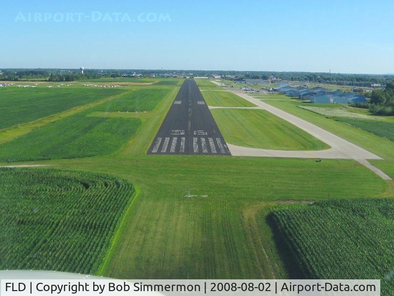 Fond Du Lac County Airport (FLD) - Short final for 36.