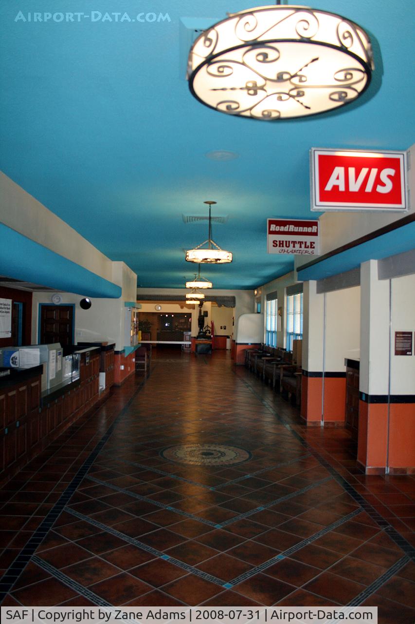 Santa Fe Municipal Airport (SAF) - Santa Fe Municipal - Tickets and car rental 
