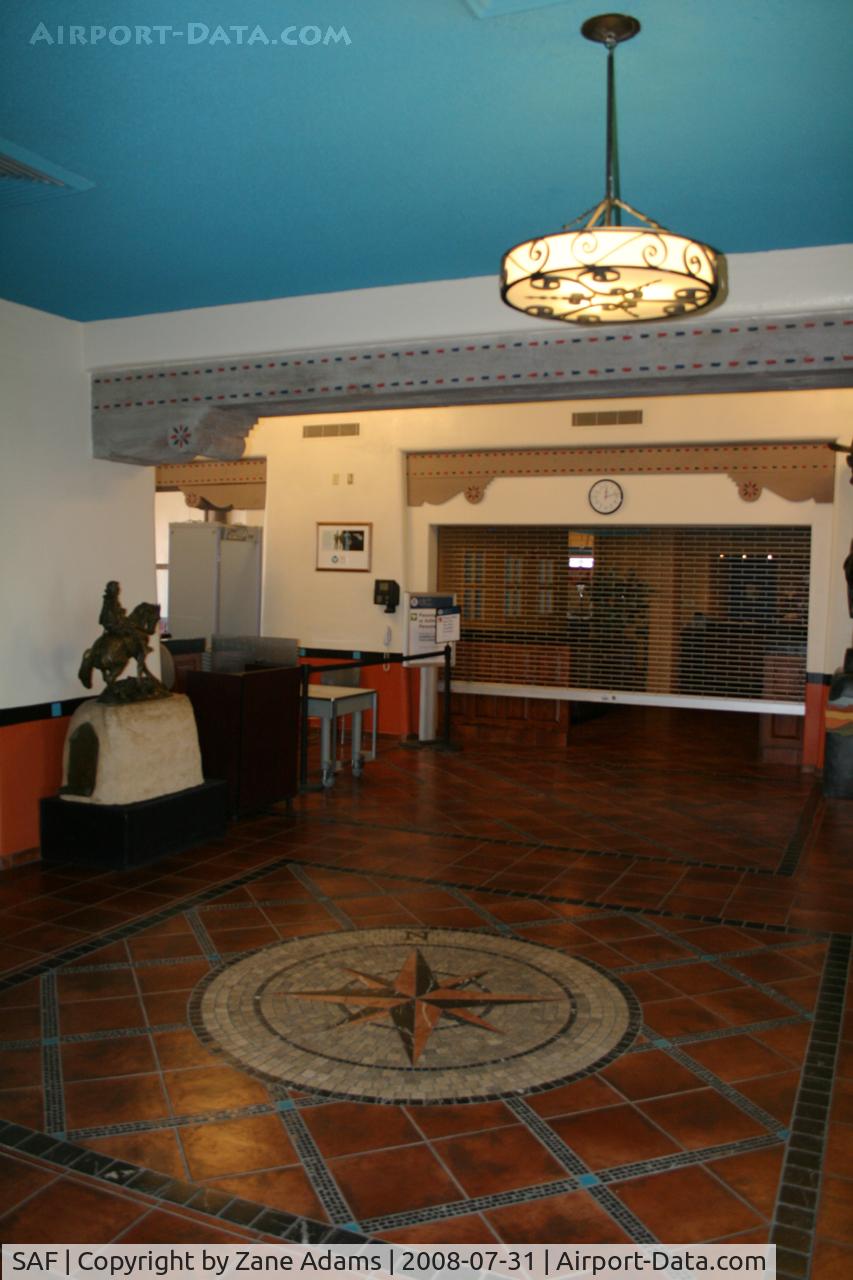 Santa Fe Municipal Airport (SAF) - Santa Fe Municipal  - Terminal Entry 